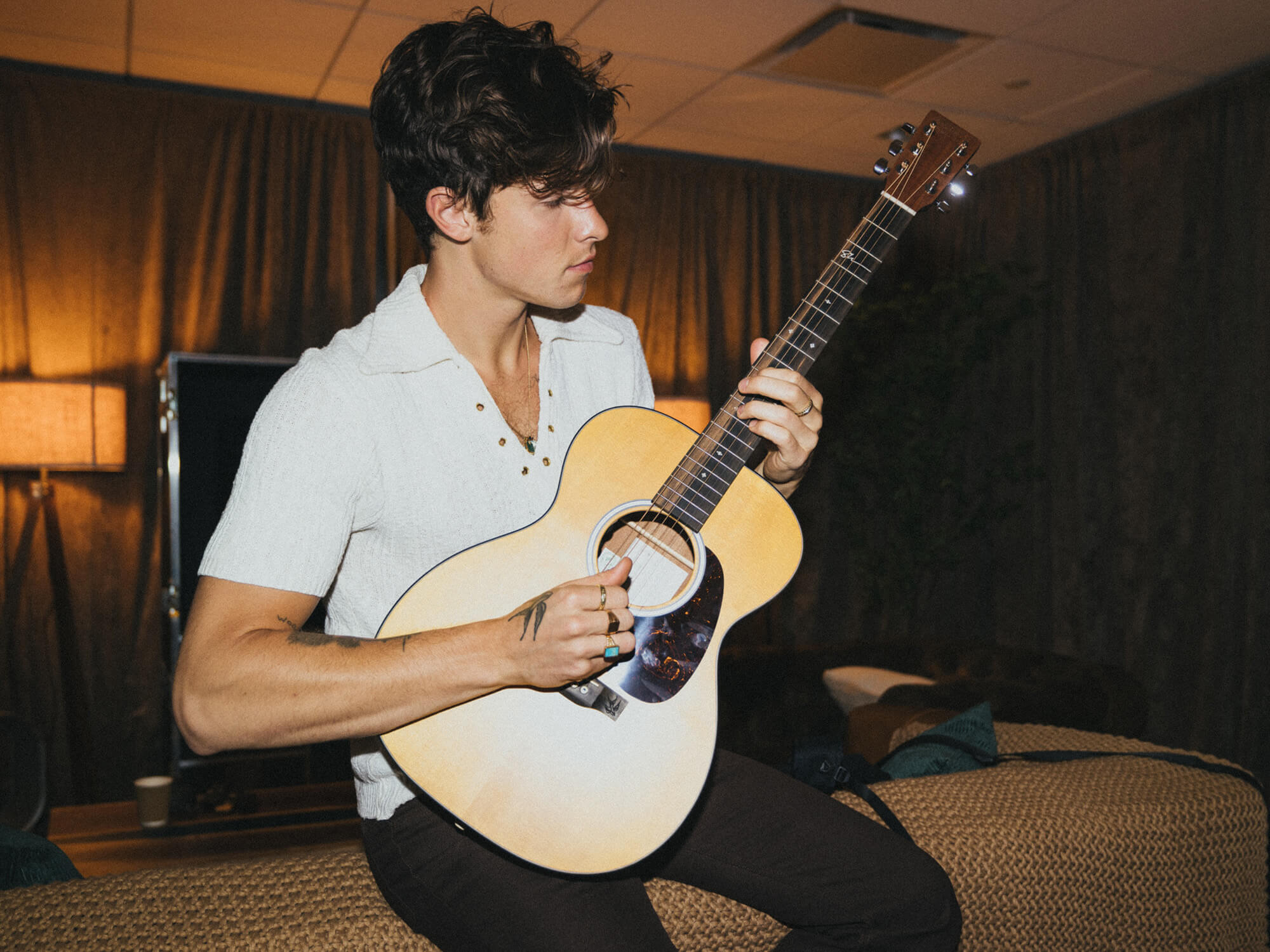 Shawn Mendes with his signature Martin guitar, the 000JR-10E Shawn Mendes (Image: Miranda McDonald/Martin Guitar)